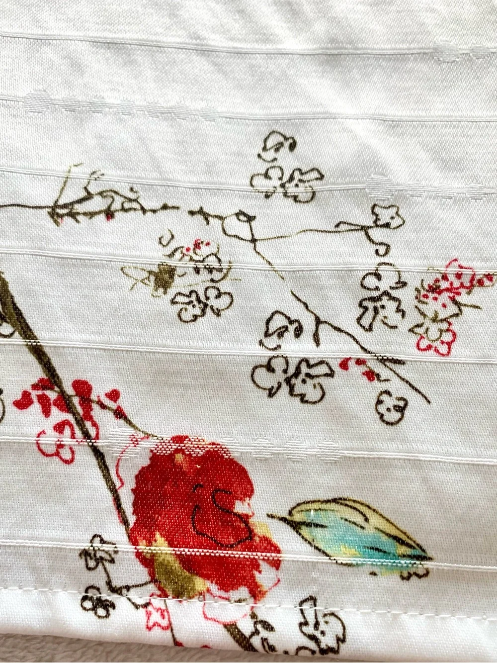 Vintage White Table Linens Napkins with birds set of four